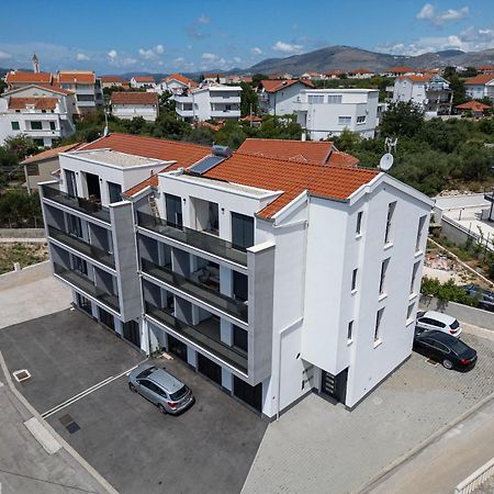 Apartments Diva Trogir Exteriör bild