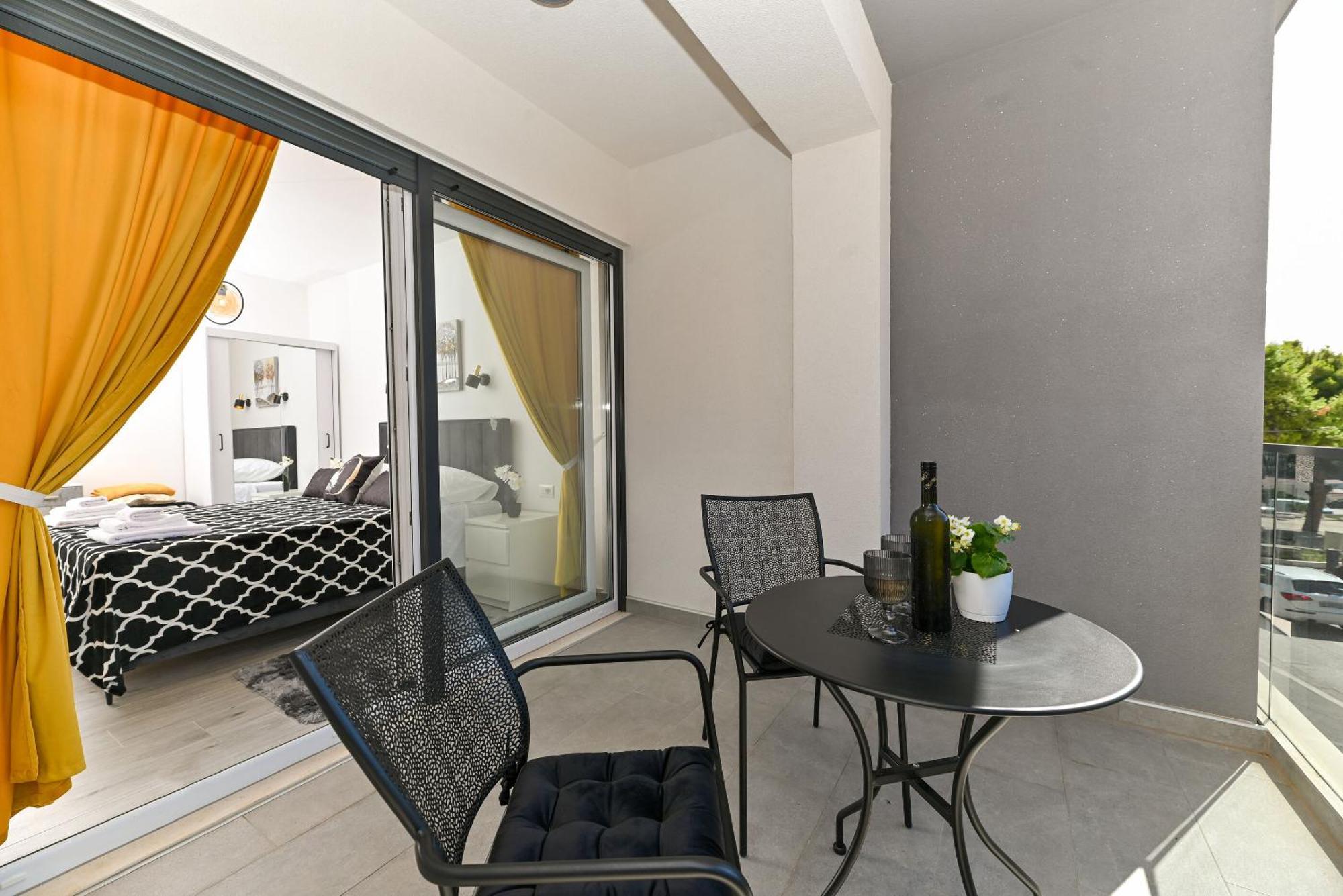 Apartments Diva Trogir Exteriör bild